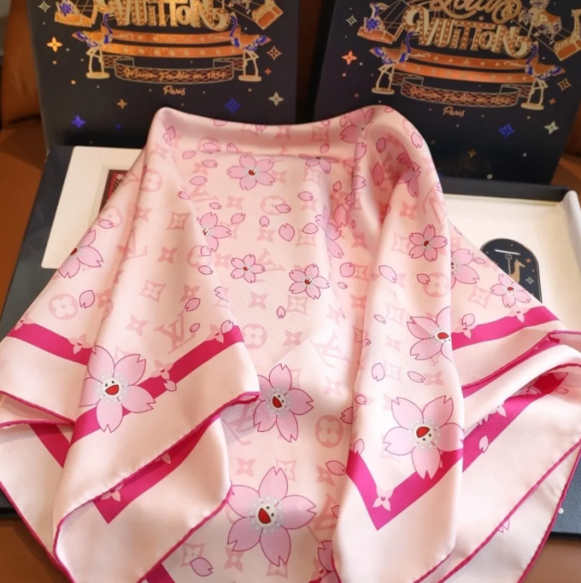 Fashion Silk scarf size:90*90cm #LOV