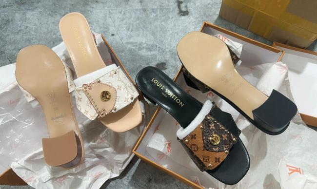 Fashion Slides with Box #LOV