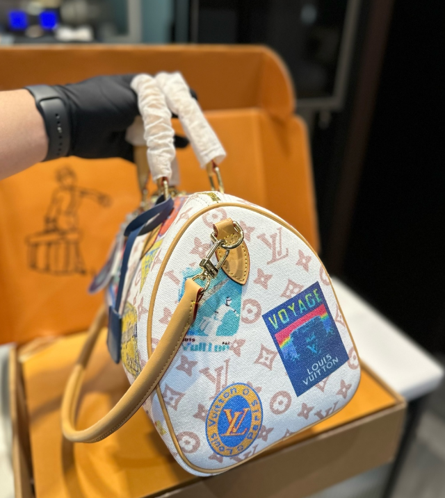 Quality Pillow Bag No Box #LOV