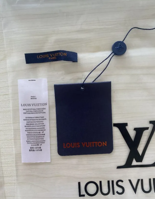 Clothing Tags sets with name brand plastic bags 10 sets #GUI #LOV