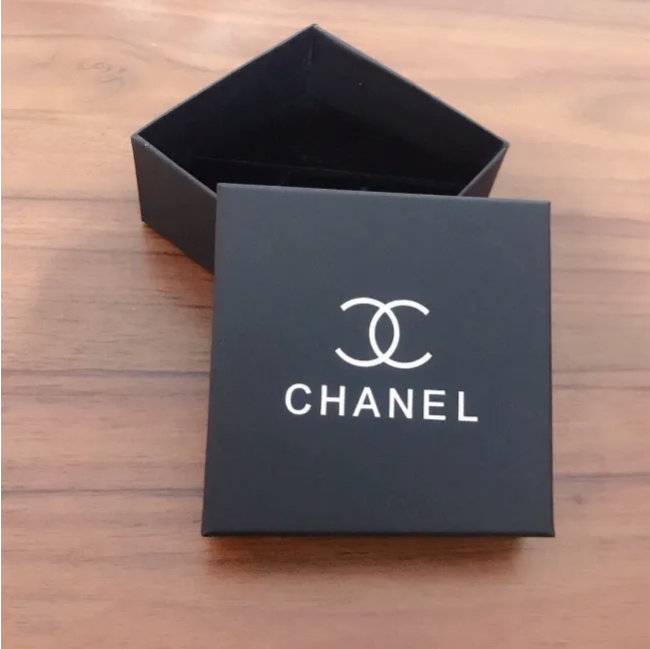 Designer Jewery Small Box #CHN #GUI #LOV