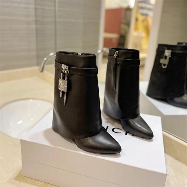 High Quality Boots with Bag Set #GIV