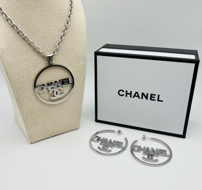 Fashion Earrings with Necklace Set No Box #LOV #GUI #CHN