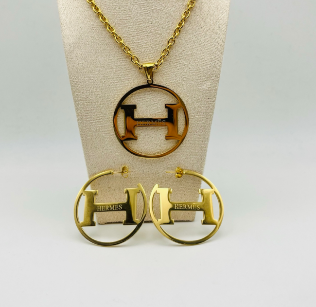 Fashion Earrings with Necklace Set No Box #LOV #GUI #CHN