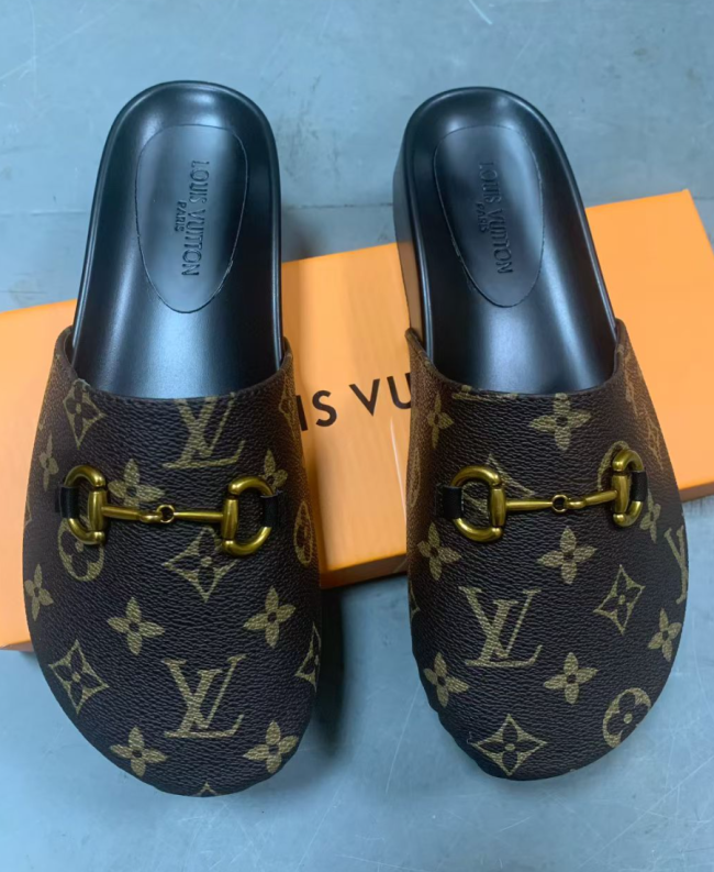 Fashion Shoes with Box #GUI #LOV