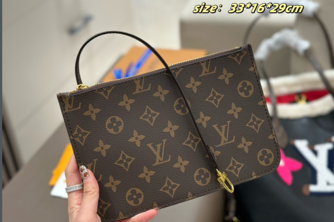 uality Furry Bag No Box #LOV