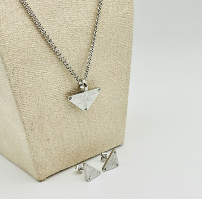 Fashion Earrings with Necklace Set No Box #LOV #GUI #CHN