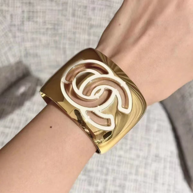 Fashion Bracelet No Box #CHN