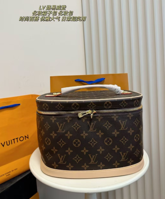  Big Comestic Bag No Box Size 32*32 #LOV