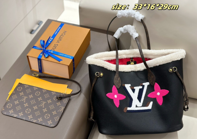 uality Furry Bag No Box #LOV