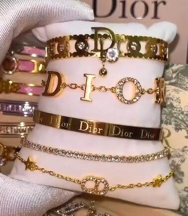 Fashion Bracelet Set No Box #NOO