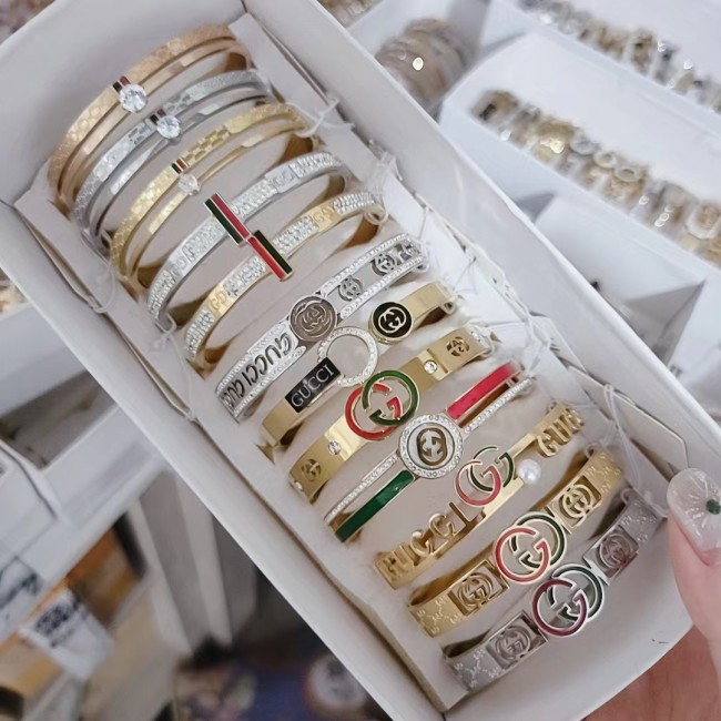 Fashion Bracelets No Box #GUI #LOV