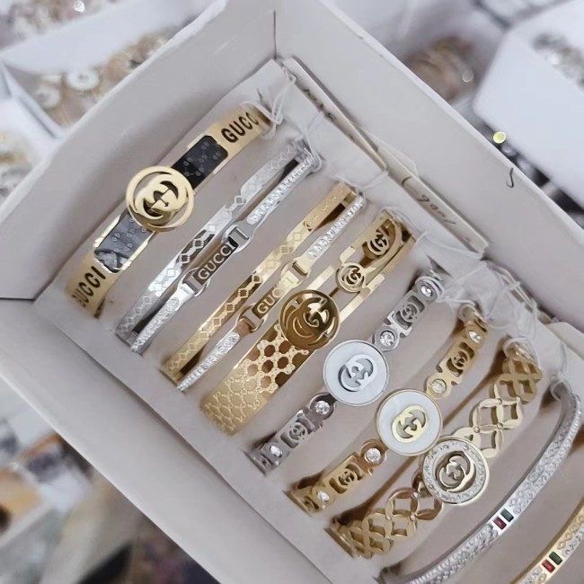 Fashion Bracelets No Box #GUI #LOV