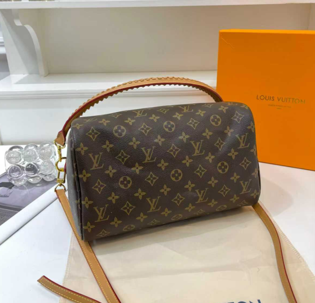 Quality Bag with Box #LOV