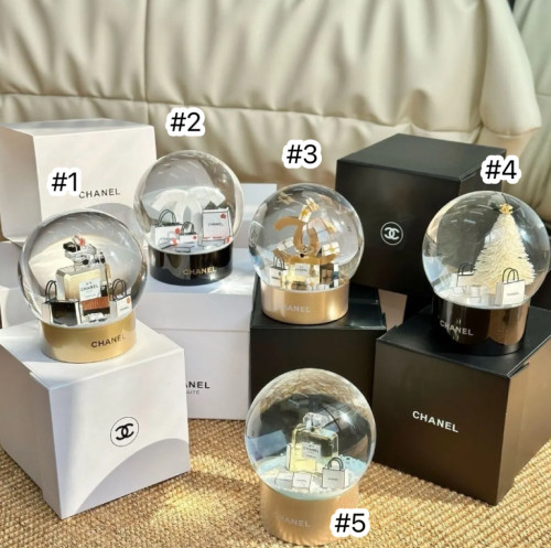  Christmas Snow Globe with Box