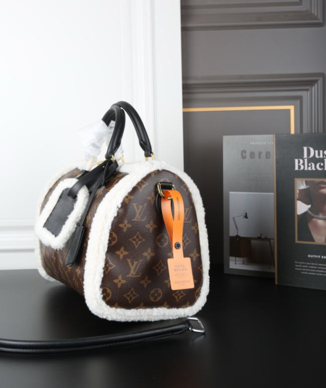 Teddy Furry Speedy Bag No Box #LOV