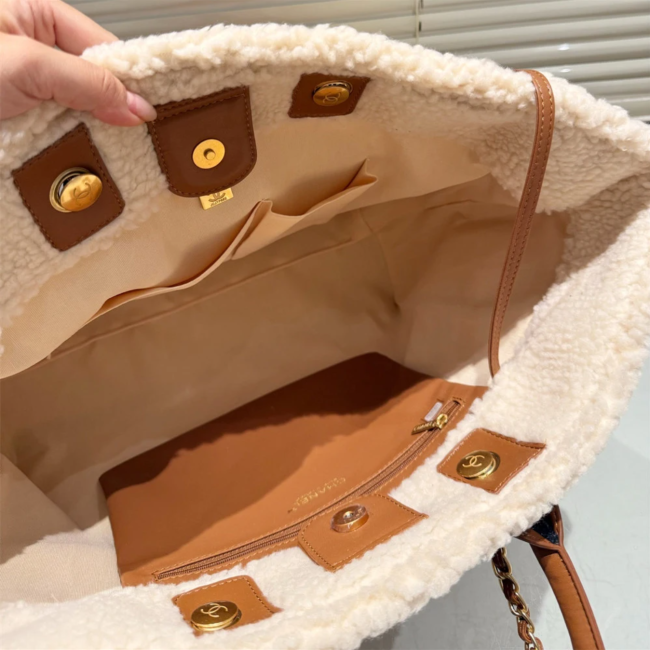 High quality leather Tote bag size:40*30cm #CHN