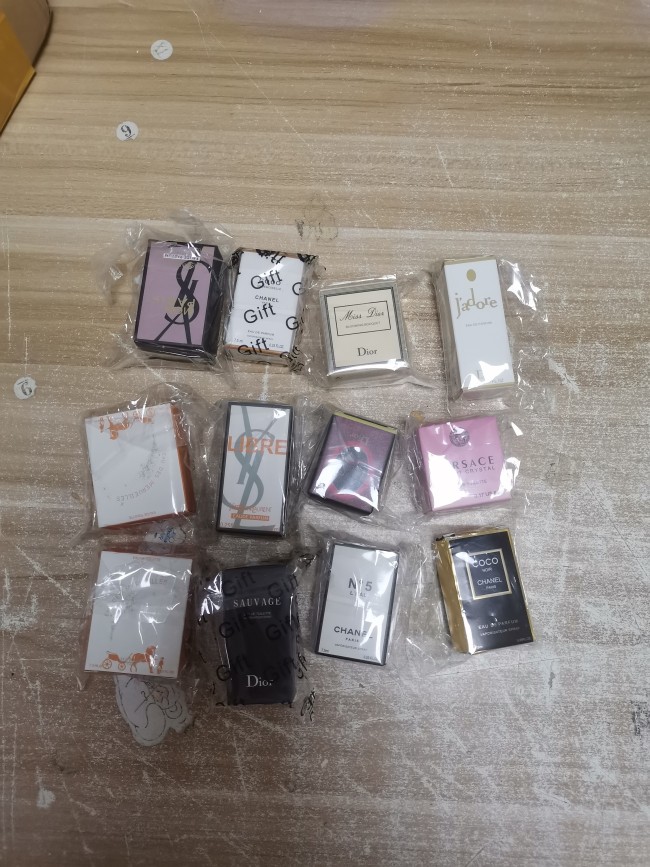 12 pcs mini size perfume free shipping