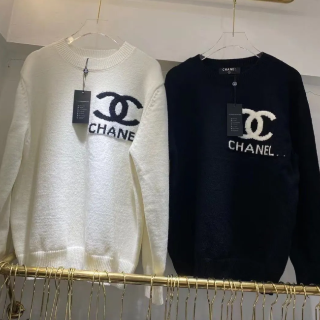 Fashion Sweater with Tags #CHN