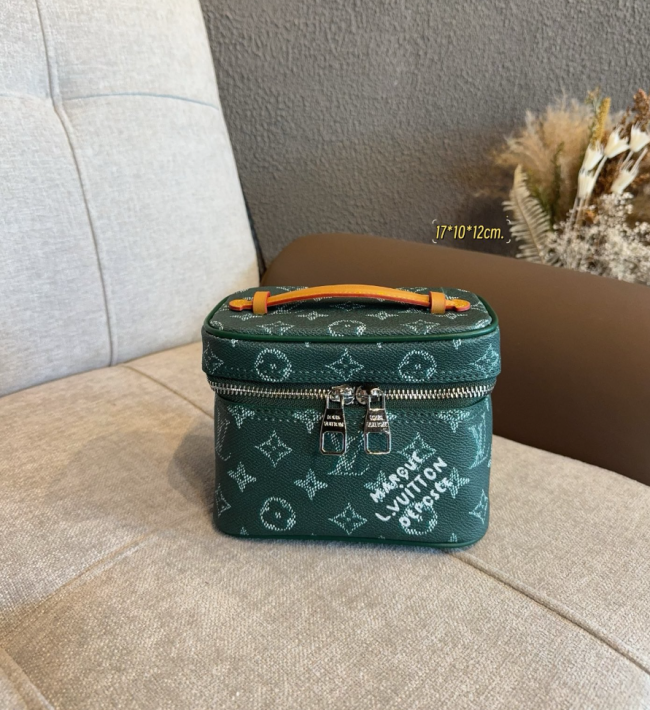 Quality Comestic Bag No Box #LOV