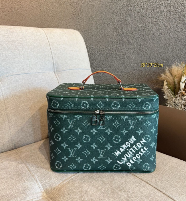 Quality Comestic Bag No Box #LOV