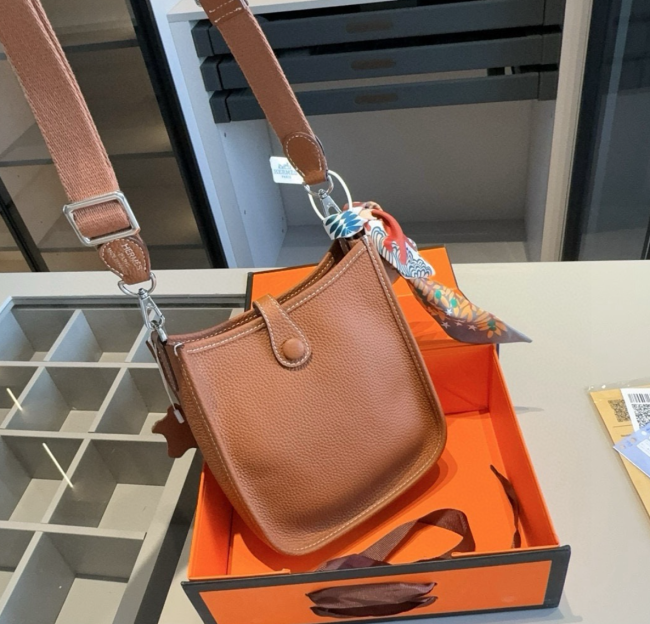 Women Hermes Evelyn Bag with Box