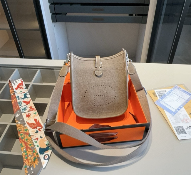 Women Hermes Evelyn Bag with Box