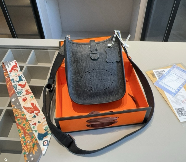 Women Hermes Evelyn Bag with Box