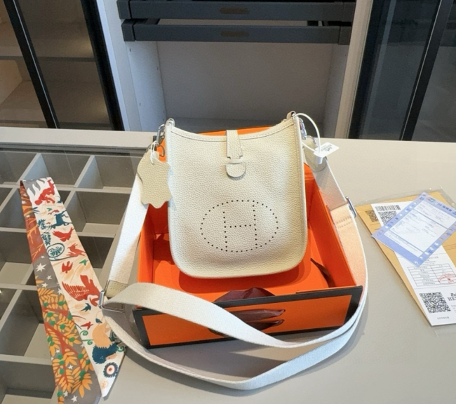 Women Hermes Evelyn Bag with Box