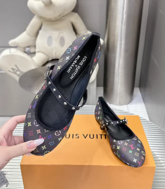 Women Fashion Shoes with Box #LOV