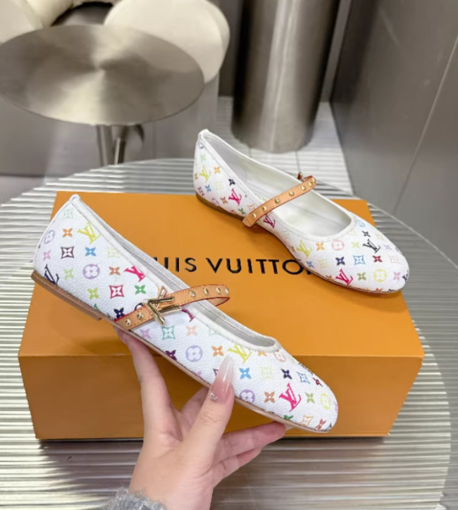 Women Fashion Shoes with Box #LOV