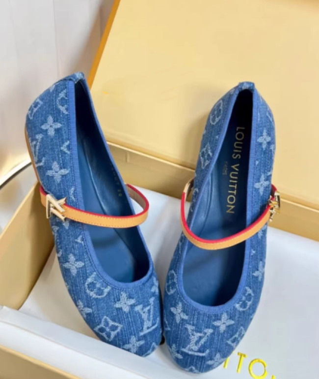 Women Fashion Shoes with Box #LOV