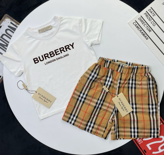  Fashion Kids Sets with Tags #BUR