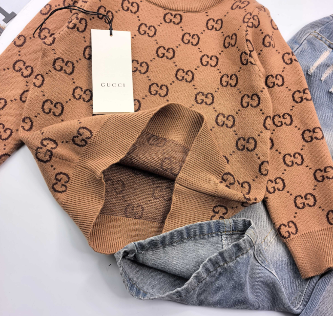 Fashion Kids Sweater with Jeans Set with Tags #GUI