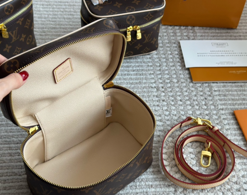 Fashion Comestic Bag No Box #LOV