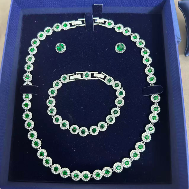 Quality Swarovski Necklace Bracelet Earrings Set with Box