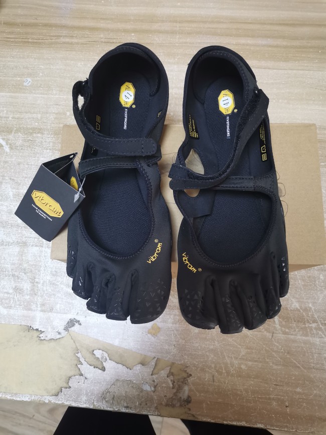Vibram FiveFingers V-Soul Shoes Suggest size down with Box #NOO