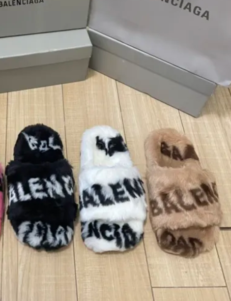 Wholesale Furry Slippers #BAL