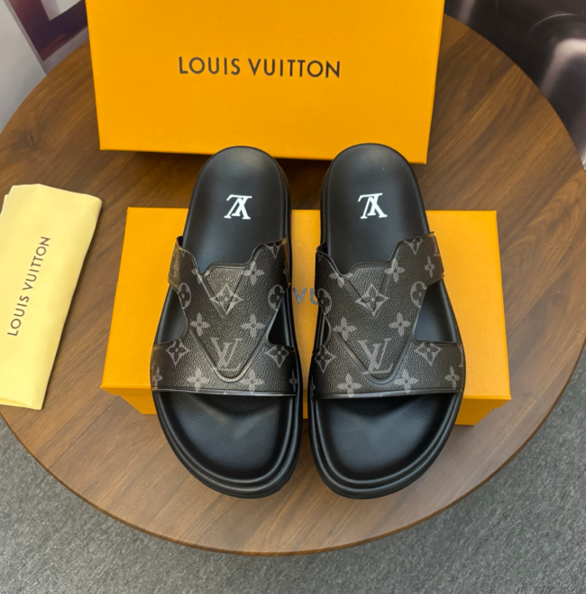 Quality Men's Slides with Box #LOV