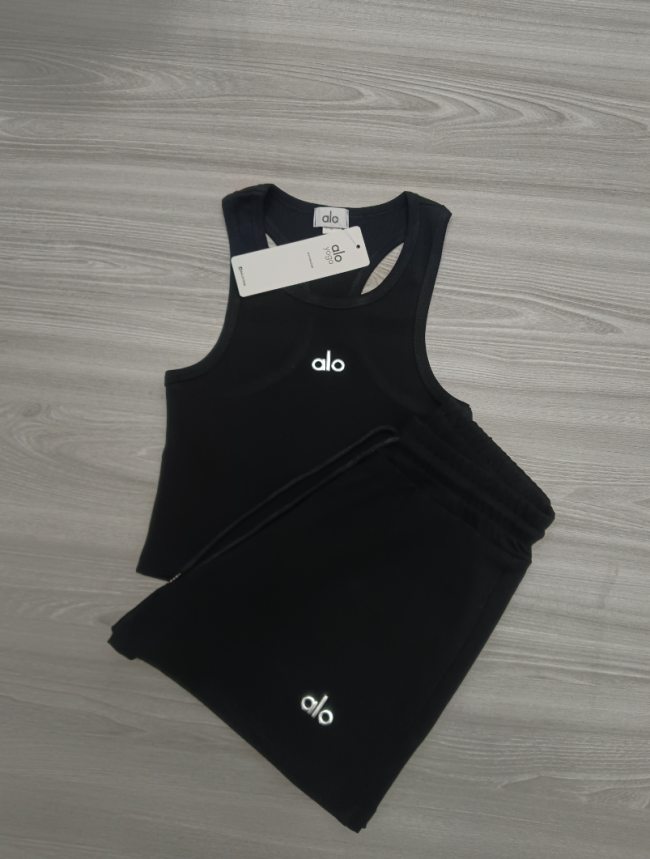 Fashion Women Alo Vest With Shorts Set