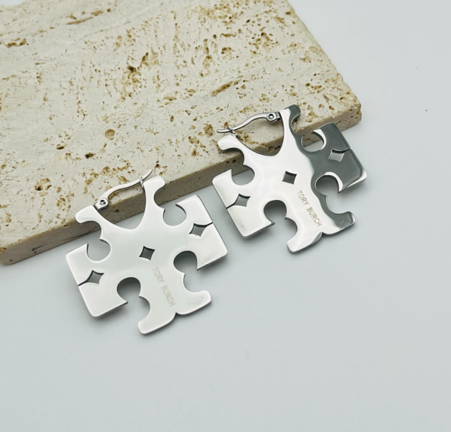 Fashion Earrings No Box #GUI #LOV 