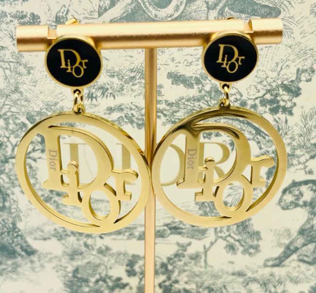 Fashion Earrings No Box #GUI #LOV 