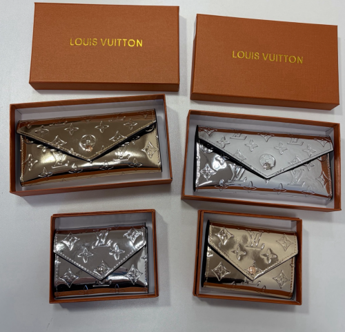 Women Fashion Wallet with Box #LOV
