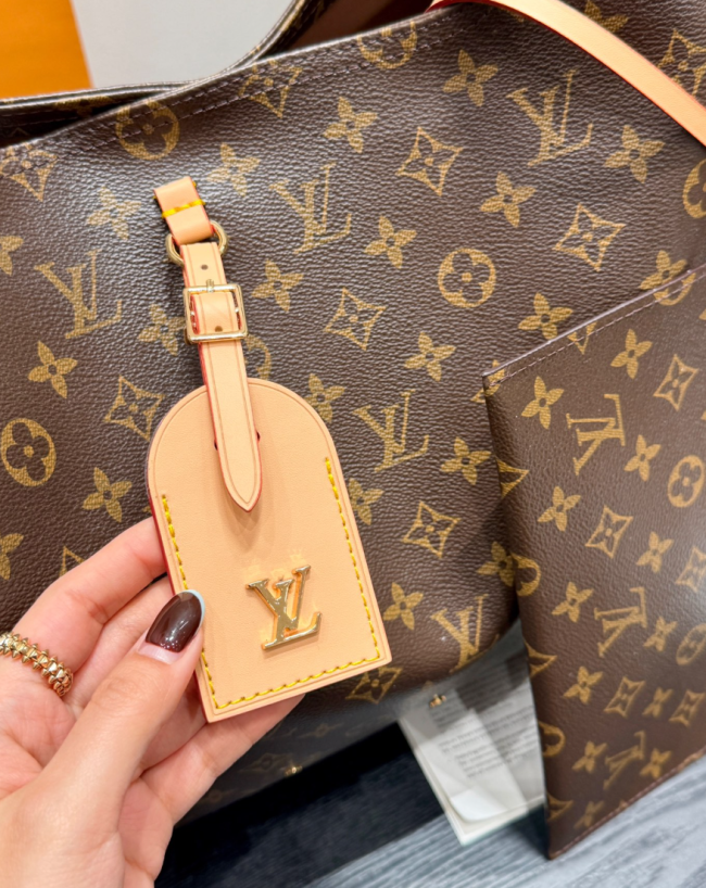 Women Quality Bag with Box #LOV