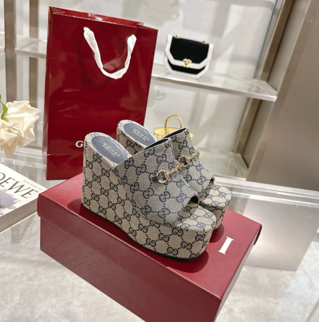 High Quality Shoes with Box #GUI