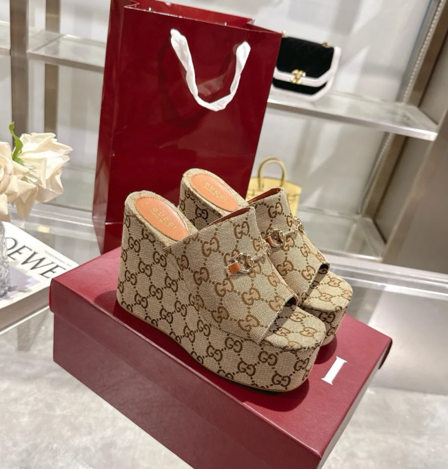 High Quality Shoes with Box #GUI