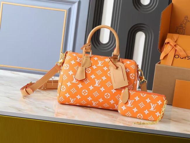 Top quality fashion real leather Handbag size:25*15*15cm #LOV