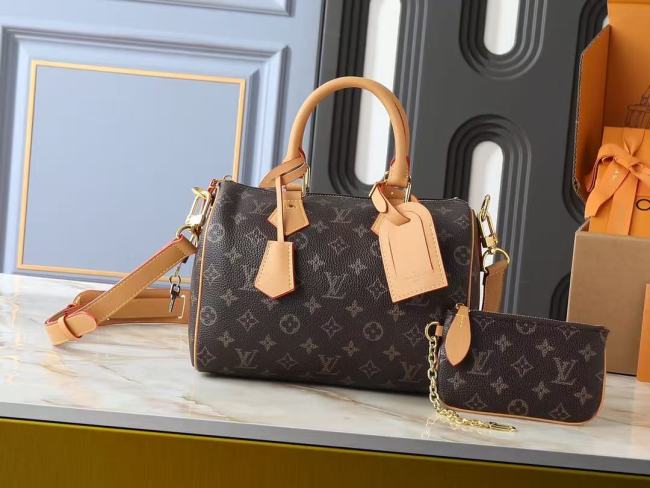 Top quality fashion real leather Handbag size:25*15*15cm #LOV