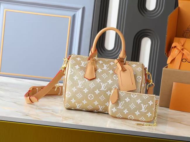 Top quality fashion real leather Handbag size:25*15*15cm #LOV