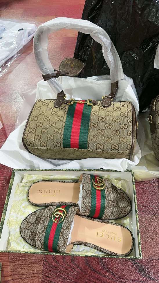 Fashion Slides with Bag Set No Charms No Box Free Shipping #GUI
